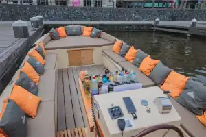 Luxe sloep Dutchman met drank arrangement aan boord