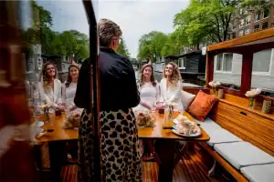 Huwelijk op salonboot De Zonneboot