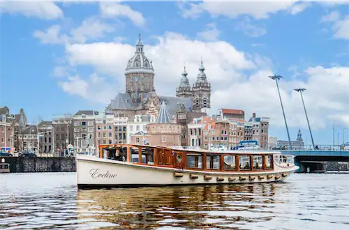 Salonboot Griffioen zijaanzicht met kapitein FI
