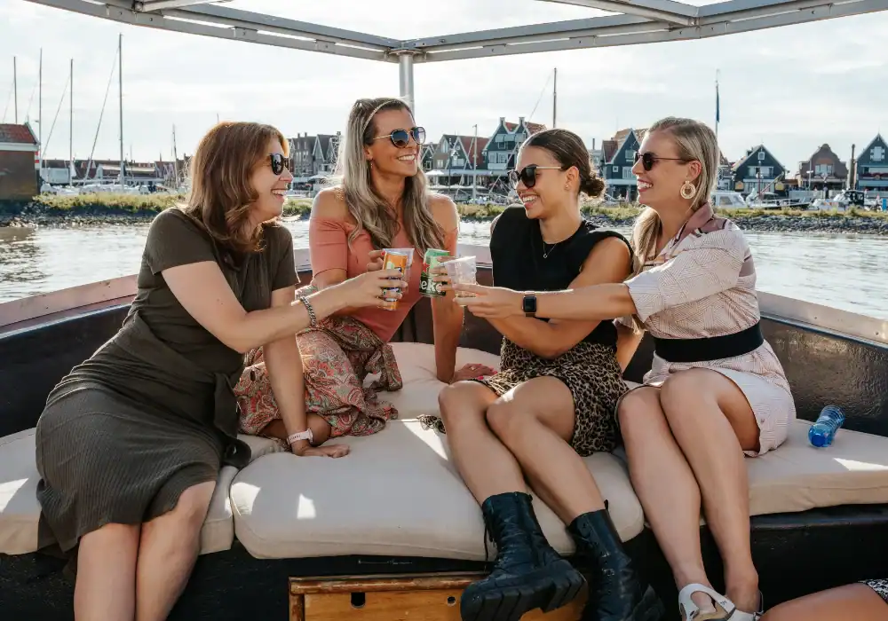 The Hein sloop for a corporate event or team outing