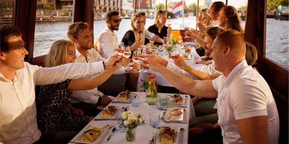 Diner aan boord