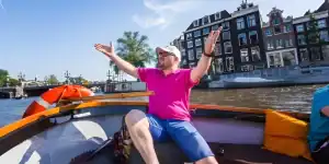 All-inclusive canal cruise in Amsterdam – atmospheric photo