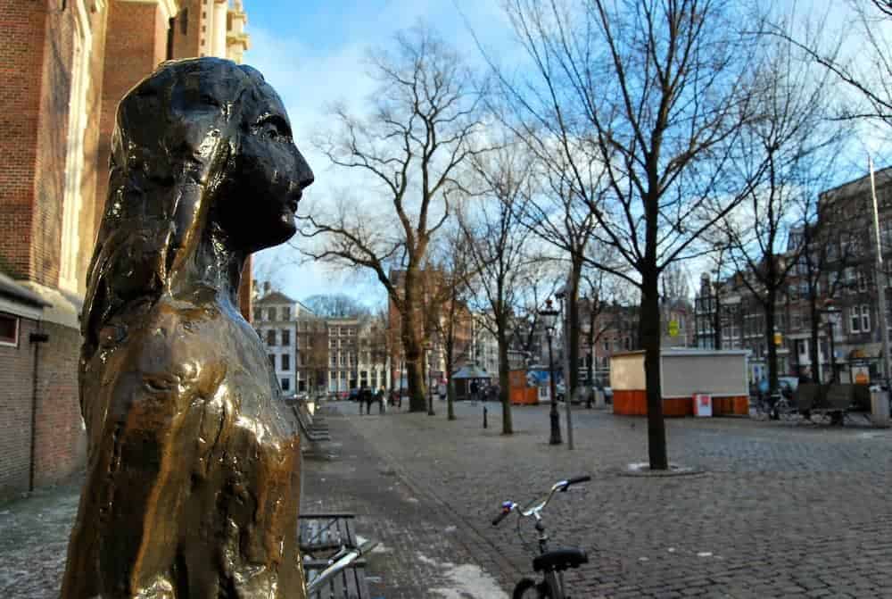Anne Frank standbeeld