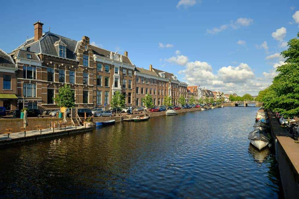Varen over de Haarlemse grachten